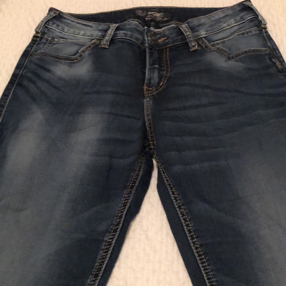 Silver Jeans - Picture 3 of 3